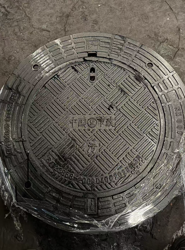 个旧球墨铸铁防沉降井盖展示
